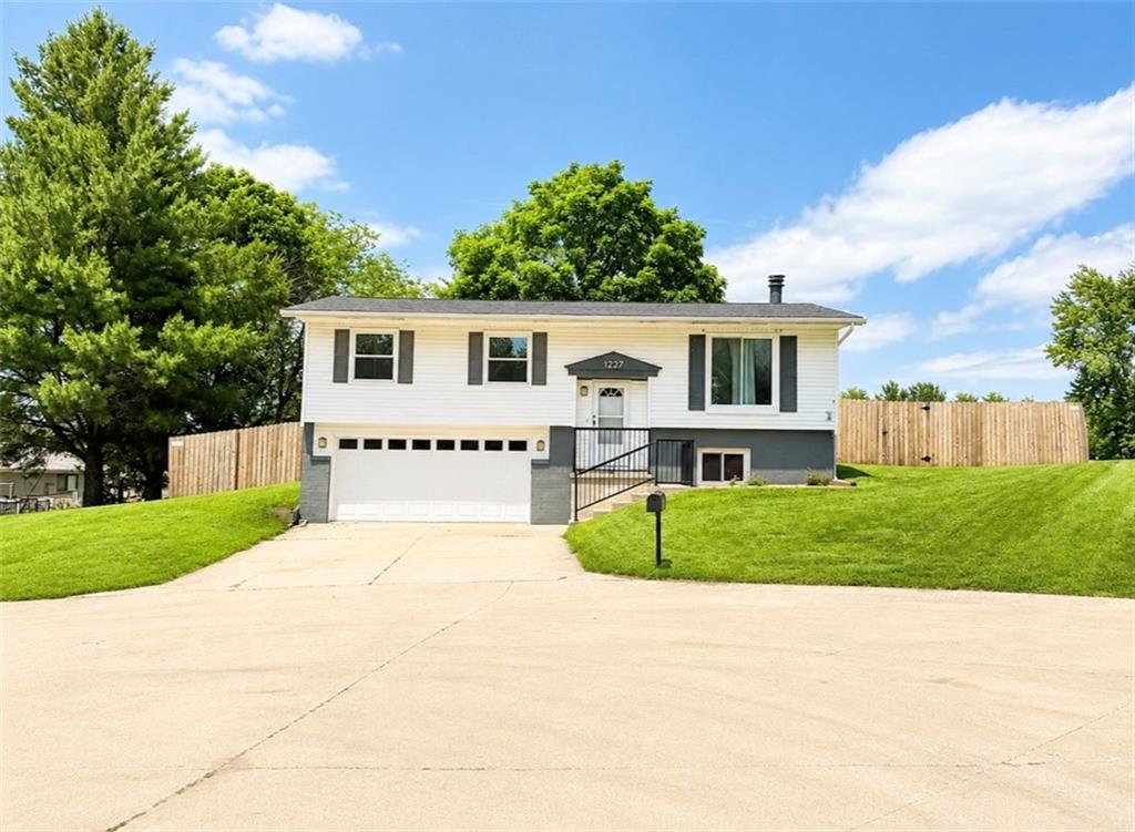 1227 ASHWOOD CircleMaryville, MO 64468