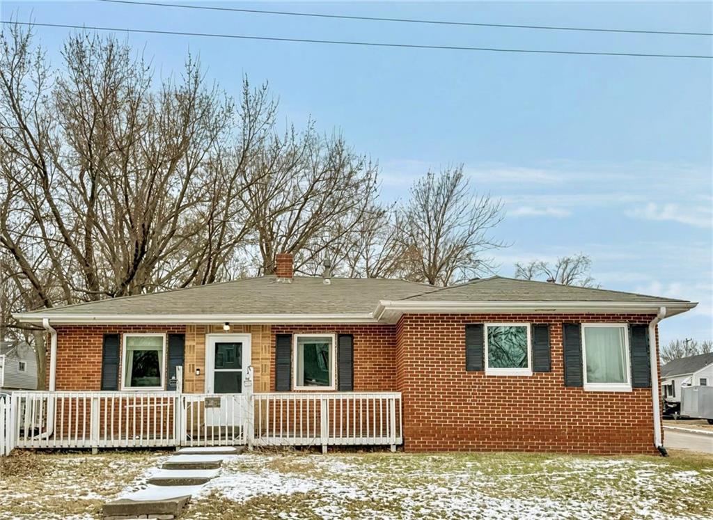 320 W EDWARDS StreetMaryville, MO 64468